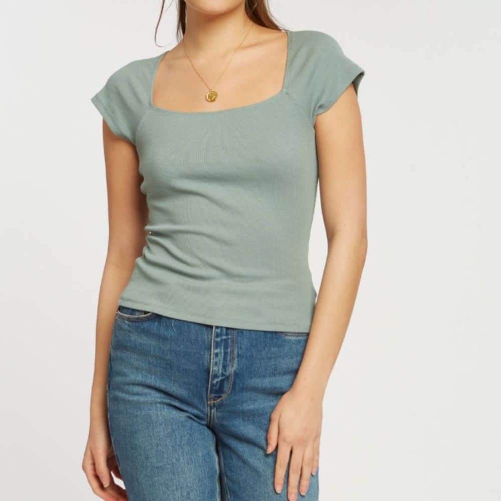 SQUARE NECK RIBBED SHORT SLEEVE TOP